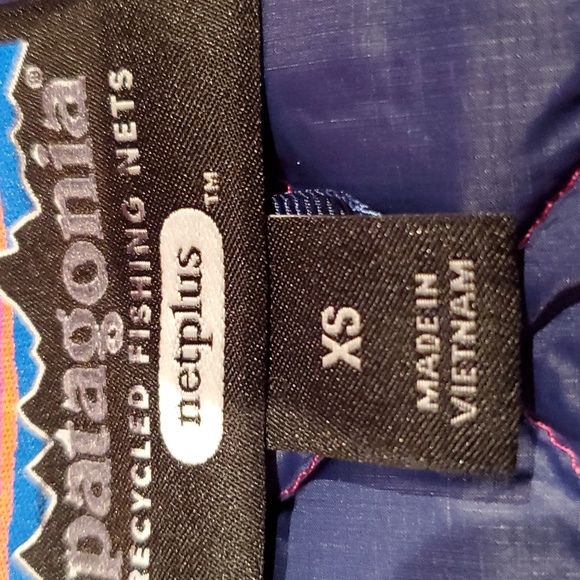 Patagonia Women's AlpLight Down Jacket - Picture 5 of 6